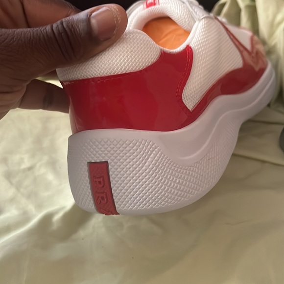 Red Prada American cups - Picture 3 of 3